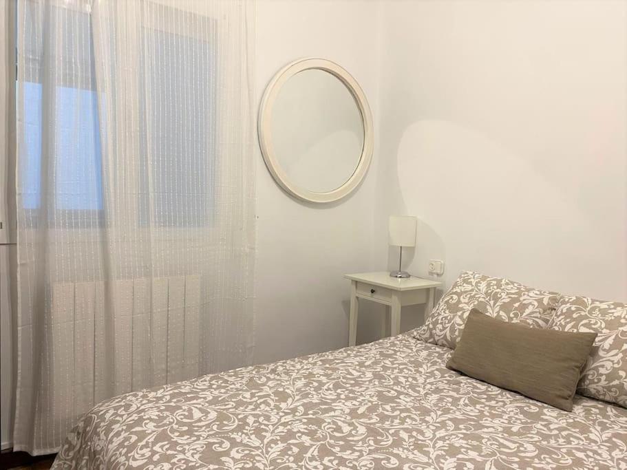 Apartamento Las Murallas Pamplona Exterior photo